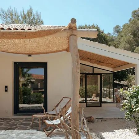 Hotel Le Domaine De La - Nature&authenticite Hyères